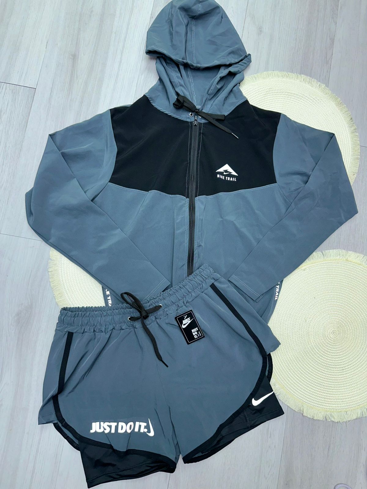 🏃‍♀️ Set Deportivo con Chaqueta y Short – Movimiento con Estilo